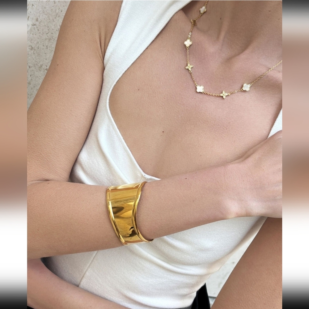 Adornia, Resistant 18k Gold Plated Tall Curve Cuff Bracelet, NWT - Picture 3 of 3